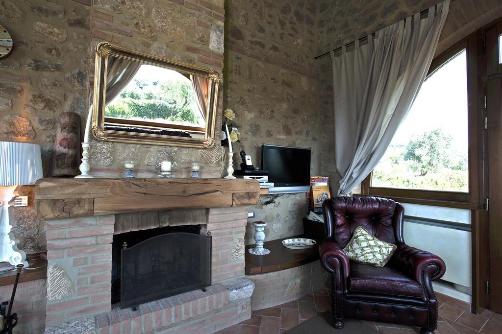 Casa Sandro A Podere Pascianella Villa Castelmuzio Стая снимка
